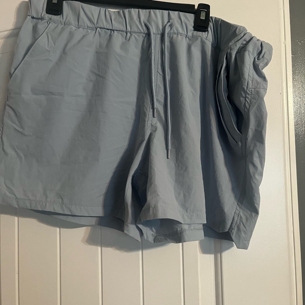 Realtree Fishing Light Gray Shorts